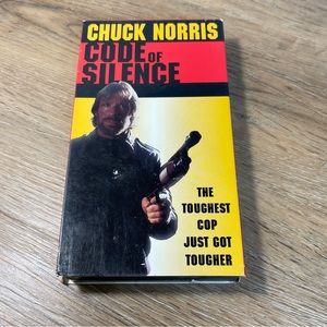 Code of Silence 1993 VHS Chuck Norris Action Movie